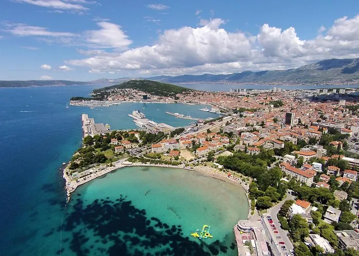 Apartment With A Parking Space - 13347 Split