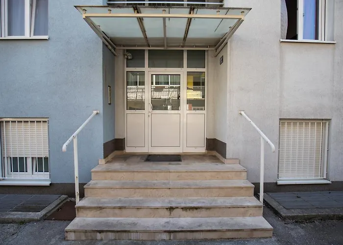 Apartment With A Parking Space - 13347 *